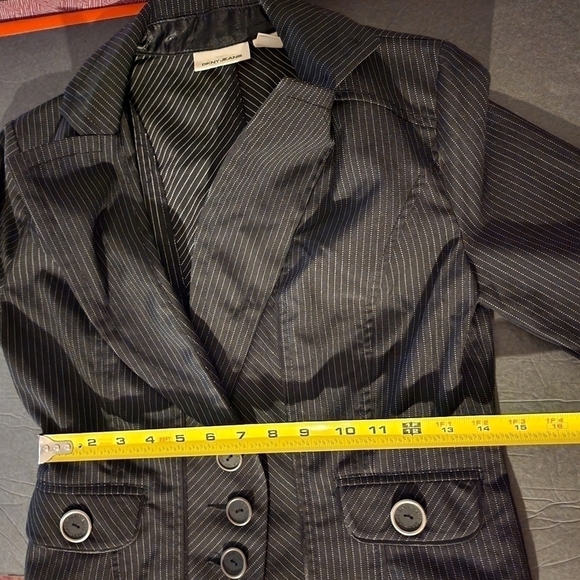 DKNY Striped Blazer Jacket Size S and 3 Pairs Sandals Sizes 6 - Picture 9 of 14